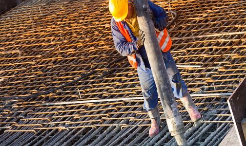 Worker Pouring Thumbnail
